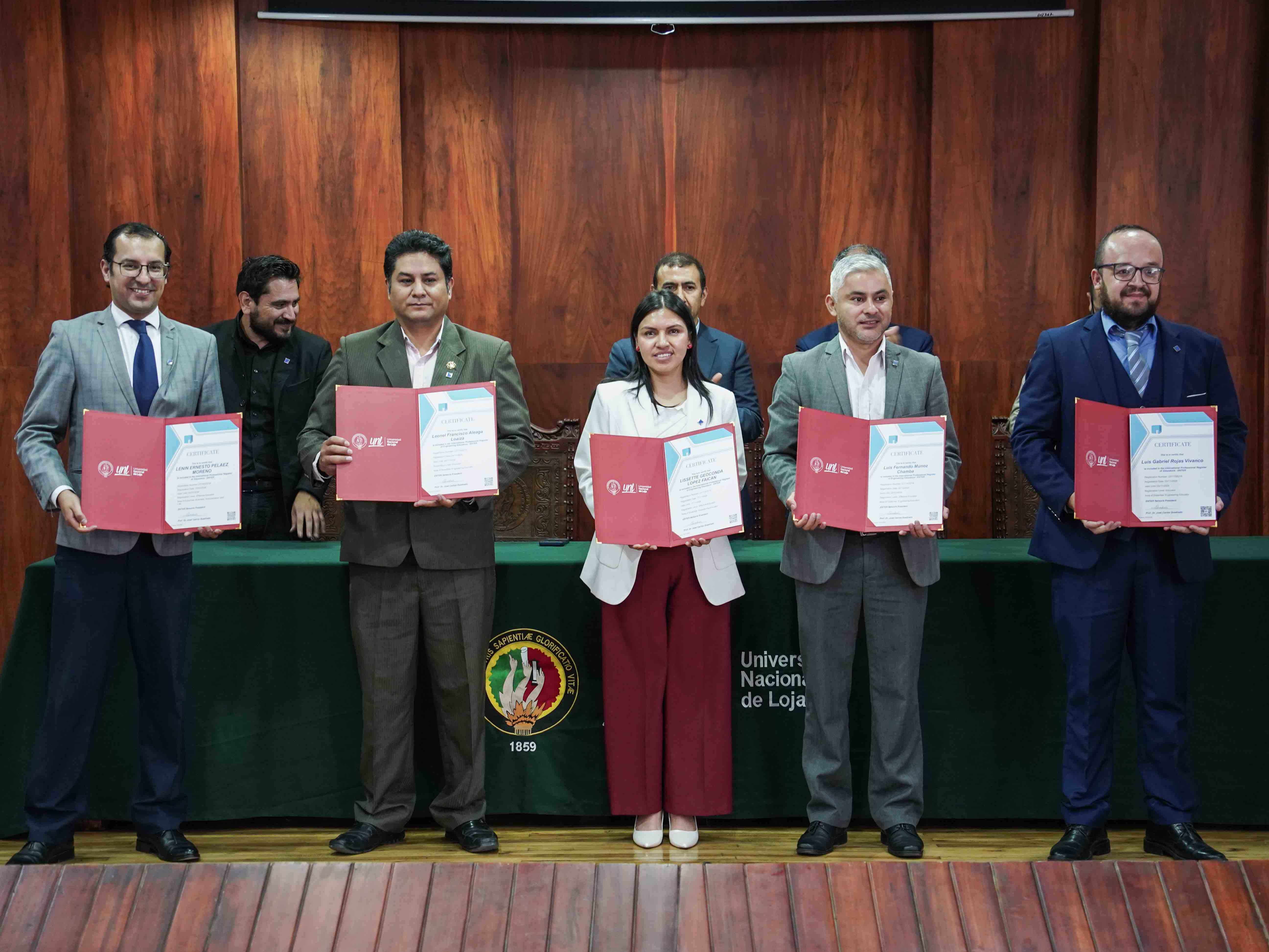 CertificacionEENTITLE 4