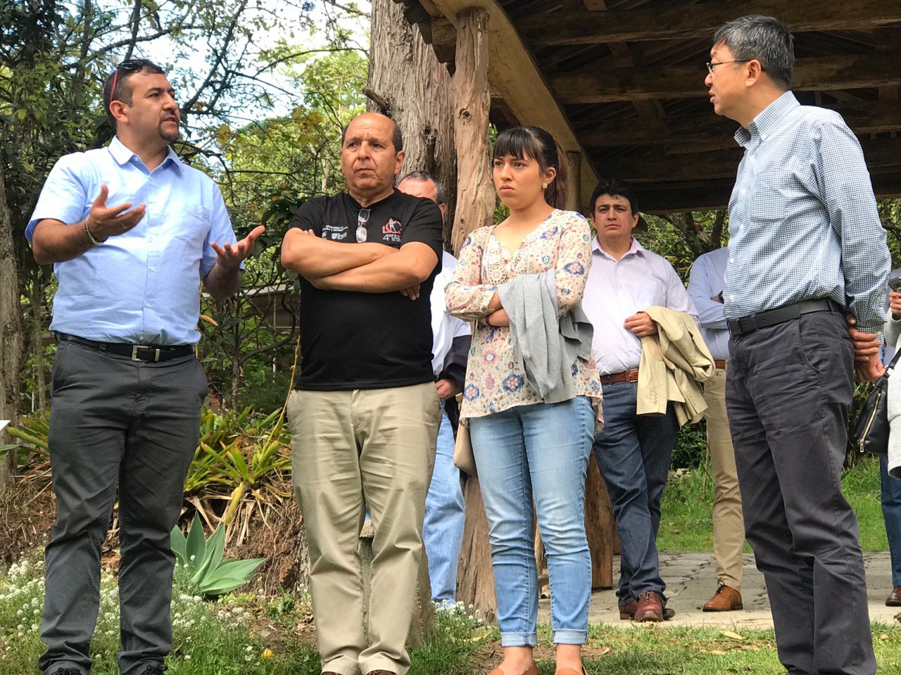 Agregado de Cultural de la Embajada de China en Ecuador, visita la UNL 