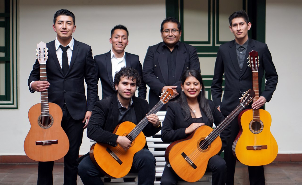 Estudiantes brindan concierto de música de cámara