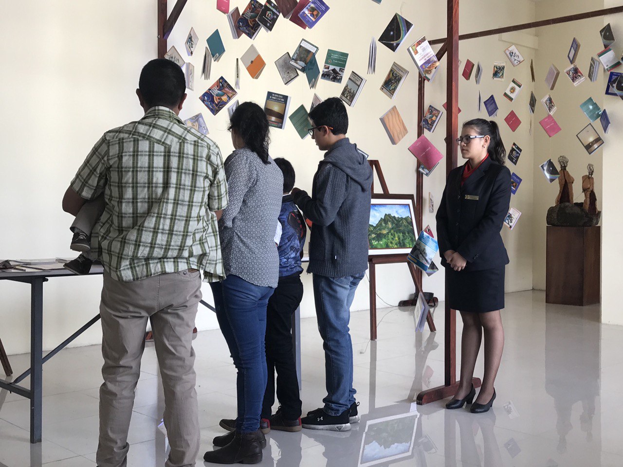 Galería de Arte en el FIAVL 