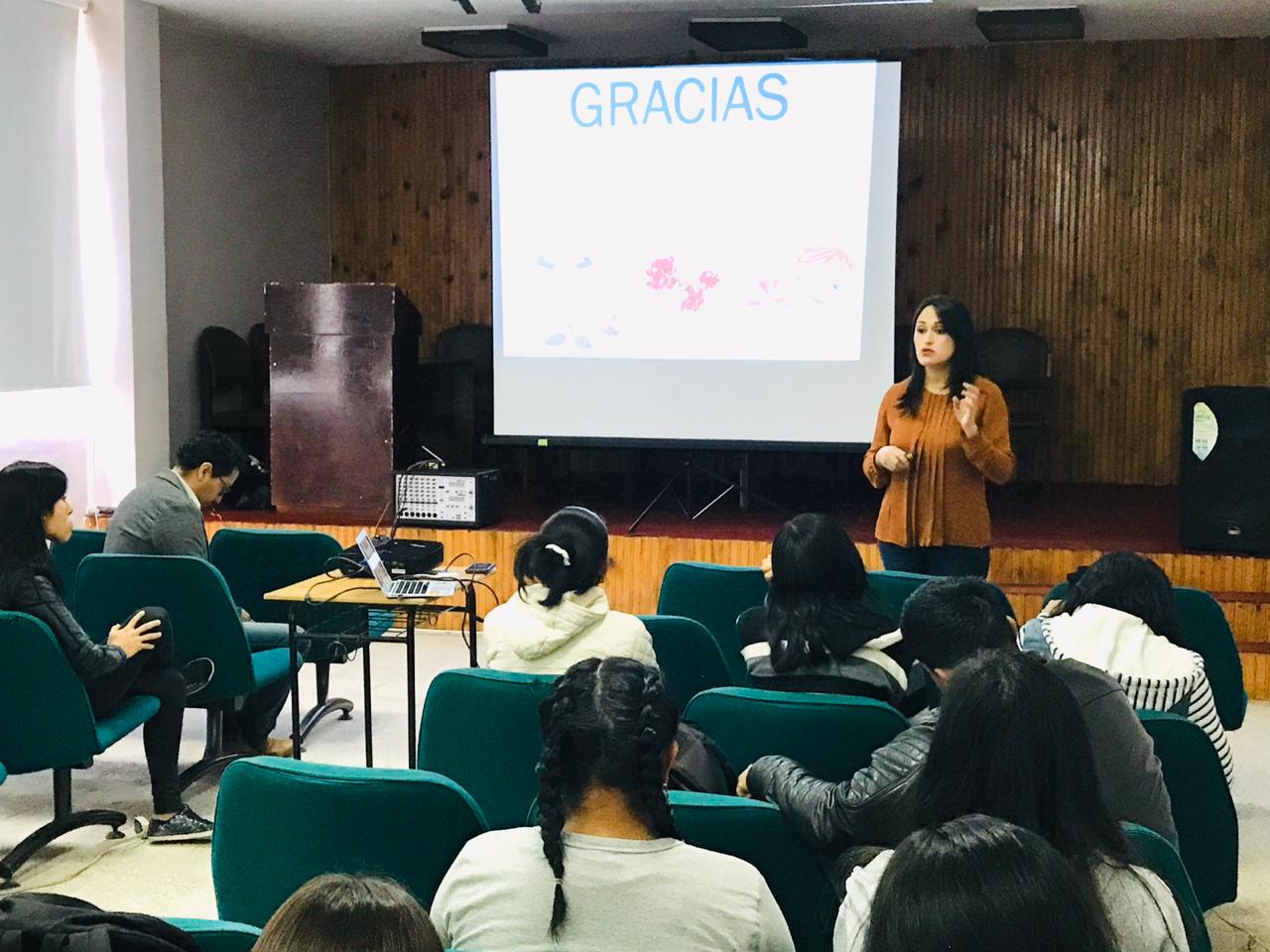 En “ConcEVir”, Congreso de Estudiantes de Medicina Veterinaria, se muestran los trabajos de investigación de estudiantes