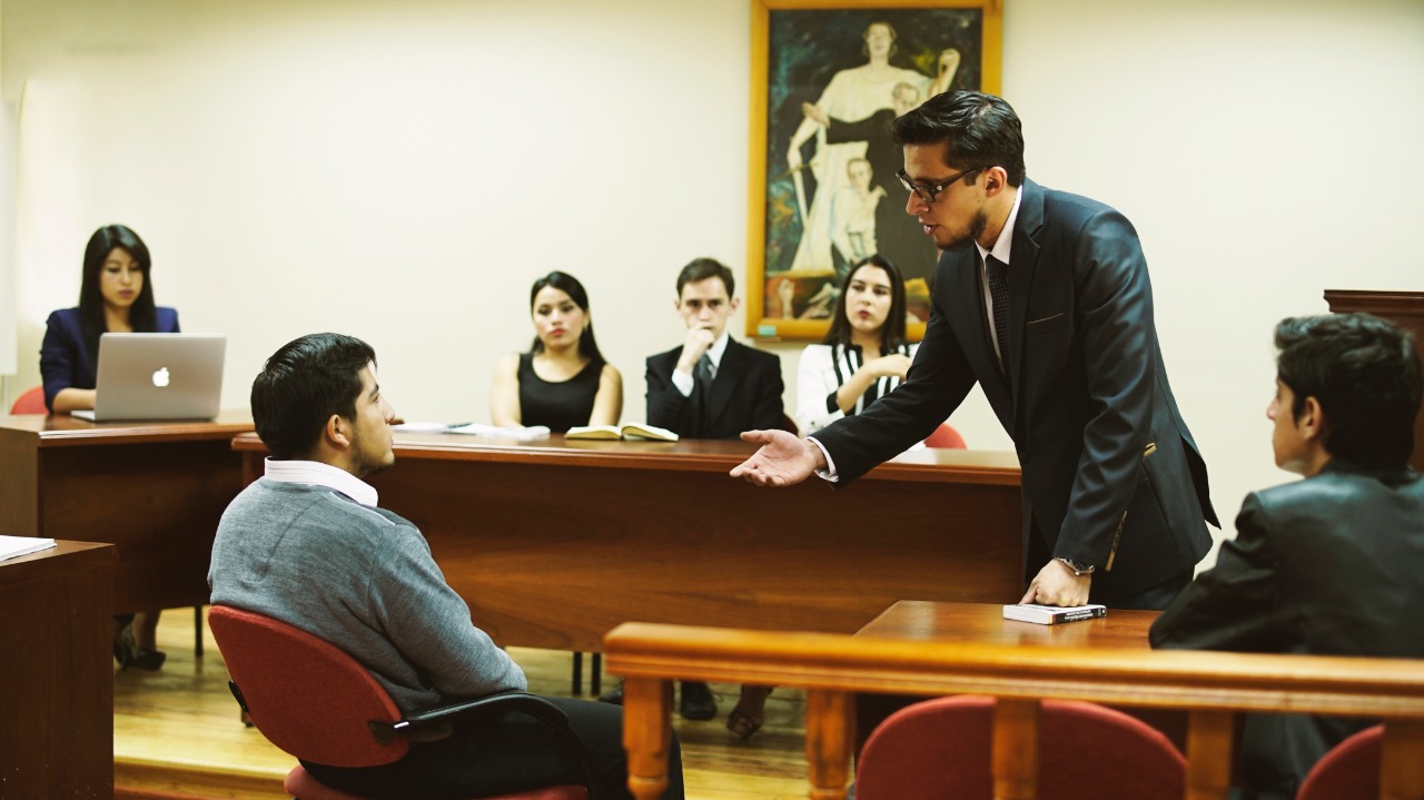 Consultorio Jurídico Gratuito recibe al defensor público general