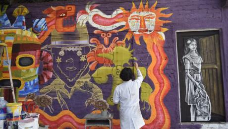 Estudiantes de Artes Plásticas embellecen la UNL