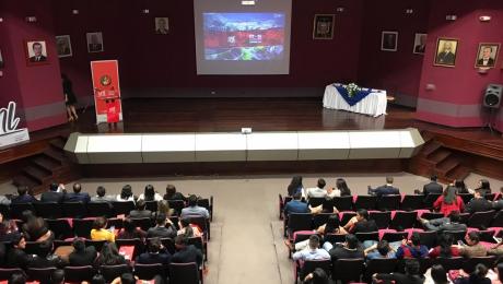 UNLMUN recibe a universitarios de todo el país