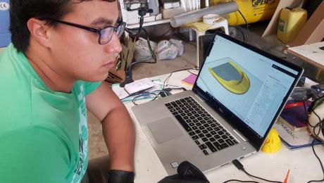 Exalumno de la UNL fabrica máscaras con impresora 3D para evitar propagación del COVID-19 