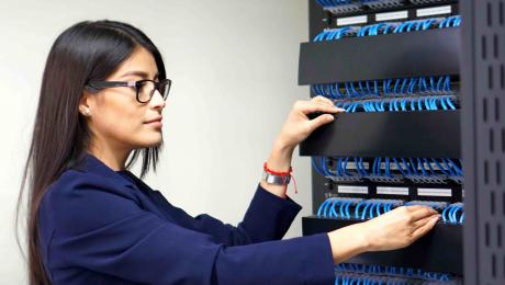 UNL y CISCO brindan certificación en redes de datos