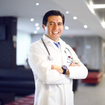 Dr. Junior Gahona Villegas