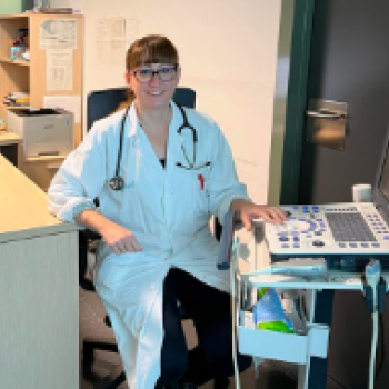 Dra. Cilia Peralta Ginés: (España)